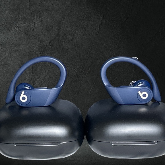 ネイビー】Power Beats Pro Bluetooth Earphones Navy Blue Powerbeats
